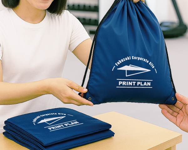 ハンドル付ポリ巾着リュック