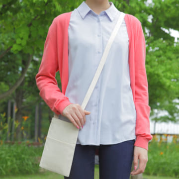 ライトキャンバスサコッシュ